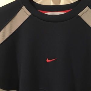 Nike long sleeve light weight sweat shirt